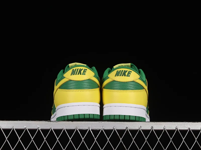 All categories Nk SB Dunk series Nk SB Dunk Low low-top sneakers C version Nk SB Dunk Low "Reverse Brazil" Passionate Samba Brazil SB low-top sports and leisure sneakers DV0833-300